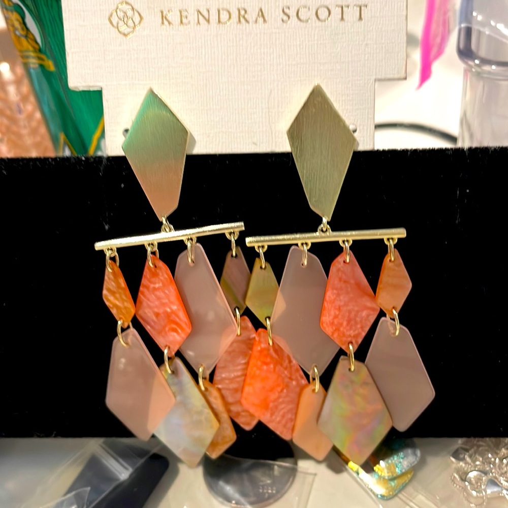 Kendra Scott statement earrings nib